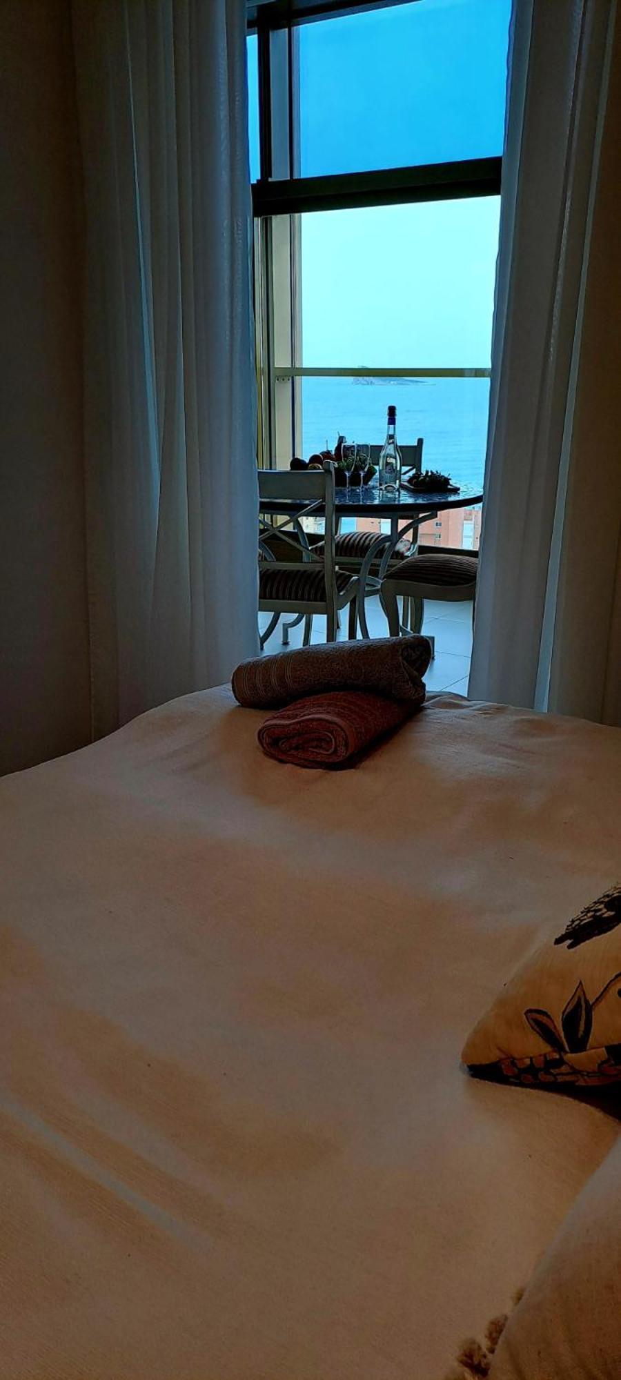 Intempo Golden Tower Apartment Benidorm